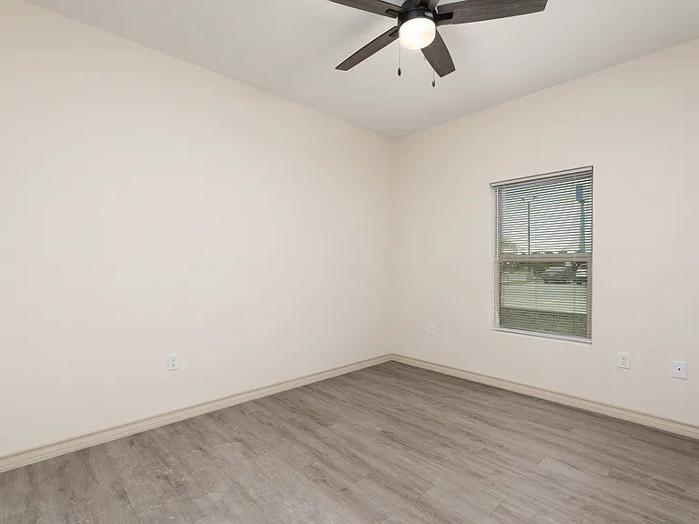 2107 Village Center Dr #24 — Photo 10
