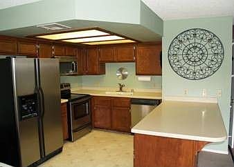 Beautiful Upgraded Kitchen