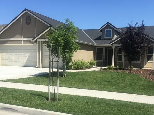 1850 W Hayward St, Hanford, CA 93230
