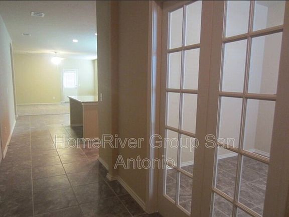 2nd image of 10414 Ashbury Crk