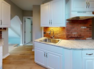 391 Lexington St #2, Auburndale, MA 02466