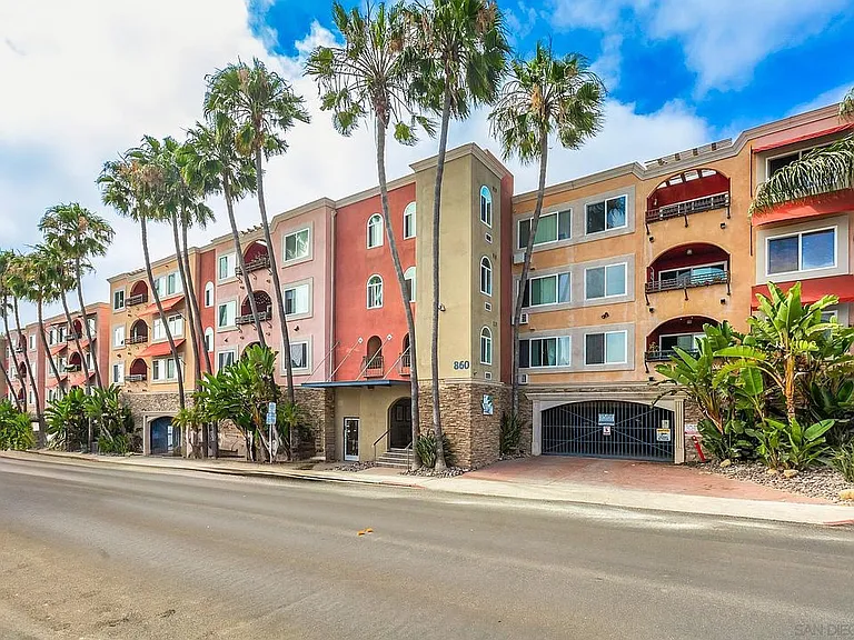 840 Turquoise St #111 — Photo 17