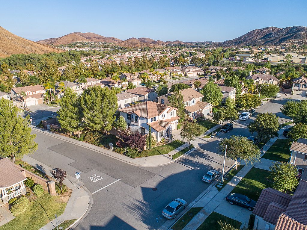 32072 Meadow Wood Ln, Lake Elsinore, CA 92532 Zillow
