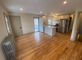 20 N 4th St #2, Emmaus, PA 18049