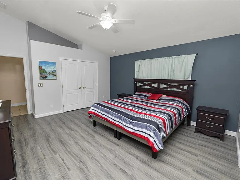 548 Old Bridge Cir — Photo 45