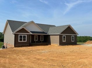 389 Paradise Ln, Glasgow, KY 42141