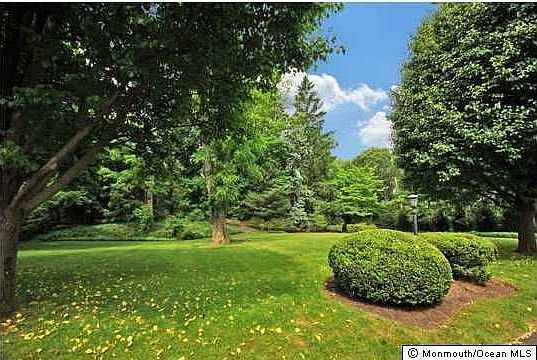 2nd image of 926 Navesink River Rd