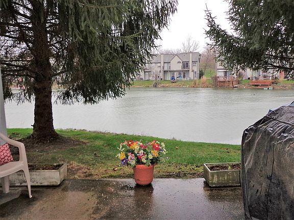 5th image of 3218 E Oceanline Dr