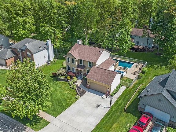 2nd image of 2179 Lone Birch Dr