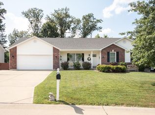 201 Gardenia Dr, Troy, MO 63379