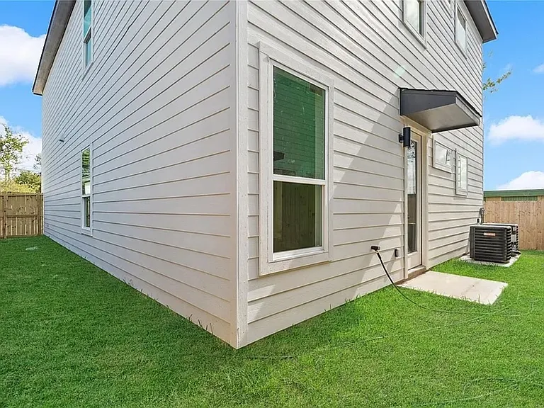 6532 Weston St #A — Photo 21