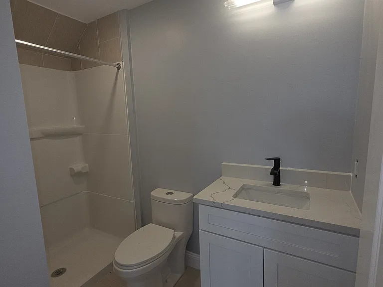 12 Mount Vernon St #2 — Photo 11