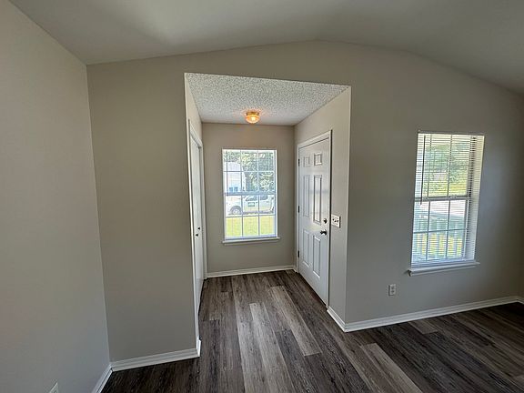 3rd image of 1306 Crescent St