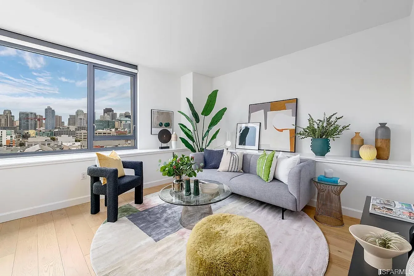 1 bed, 587 sqft, $4,900 — Photo 1