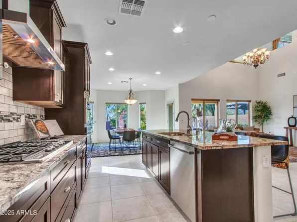 5137 W QUAIL TRACK Drive, Phoenix, AZ 85083