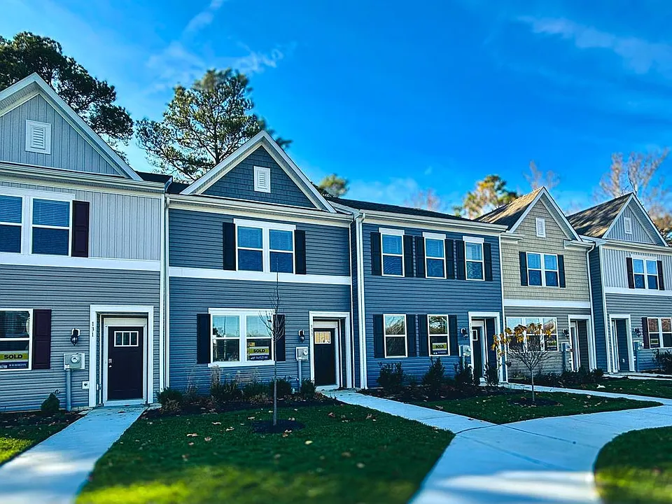 131 Riverwalk Ter #1