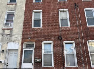 814 Upland St, Chester, PA 19013