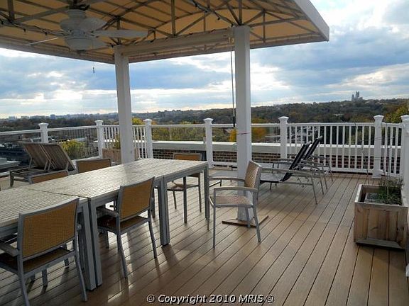 Roof deck
