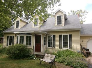 4417 Honeysuckle Ct, Oshkosh, WI