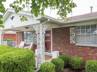 926 Sunnyside Dr, Clarksville, IN 47129