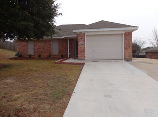 637 Green Mountain Rd, Burleson, TX 76028