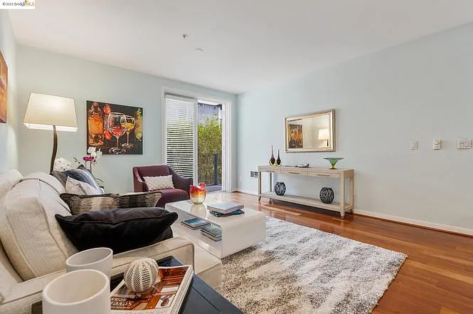 3090 Glascock St #306 — Photo 11