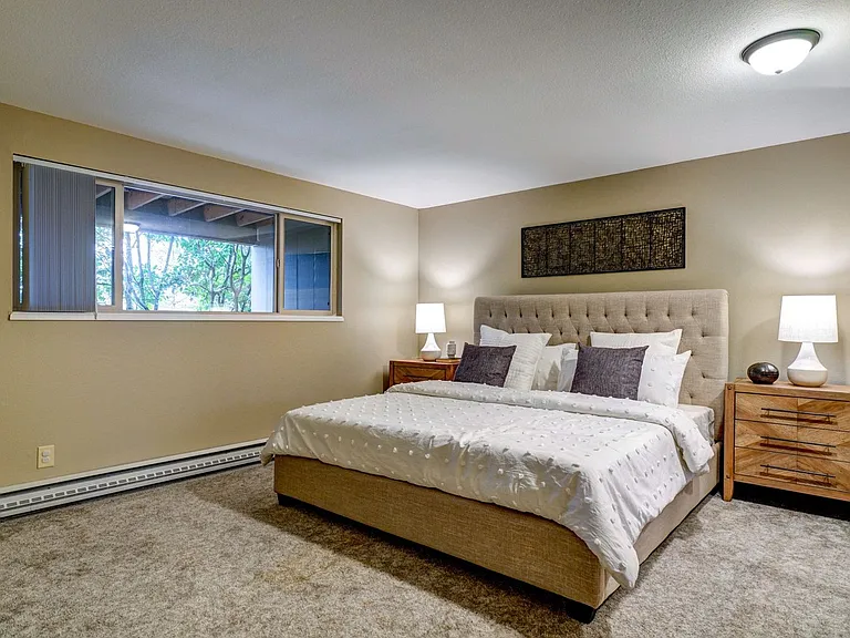 Upland Terrace — Photo 17