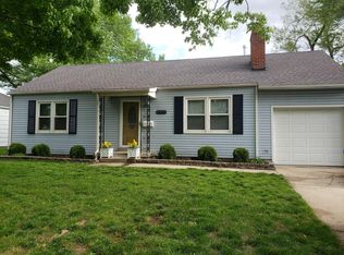 4917 W 51st St, Roeland Park, KS 66205
