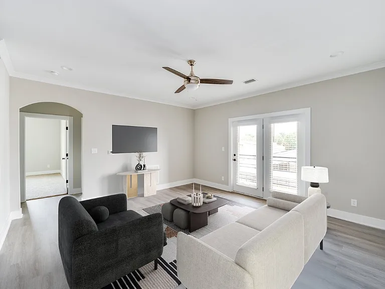 1530 E Pointe Blvd NE #101-1460SF — Photo 6