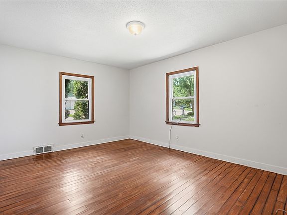 5th image of 309 2nd Ave