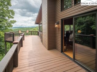 225 Eagles Landing Dr, Crumpler, NC 28617