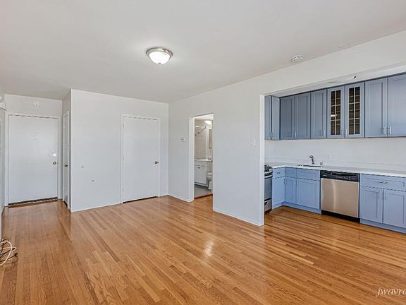 5th image of 50 Terra Vista Ave #7-15