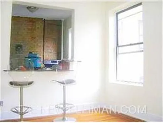 Rented by Douglas Elliman | media 19
