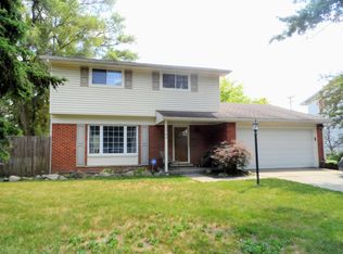 2568 Liverpool St, Auburn Hills, MI 48326