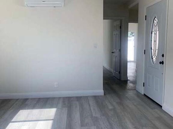 4th image of 8951 Beatrice Pl
