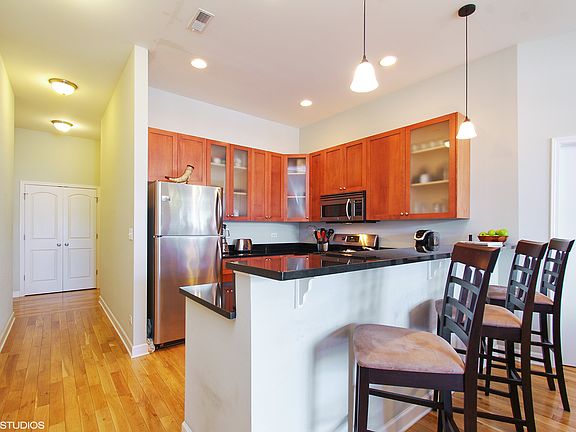 4th image of 5067 N Lincoln Ave APT 203