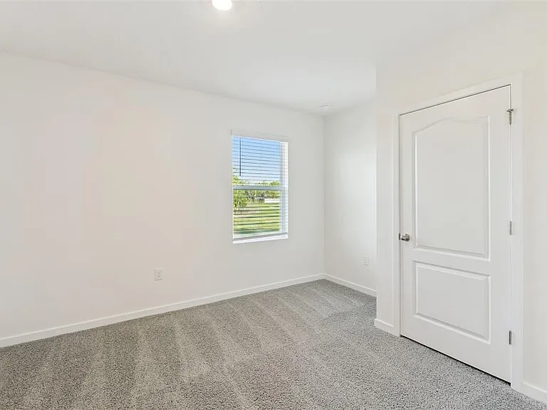 2113 Walnut Creek Dr — Photo 16