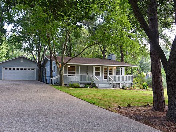 2nd image of 206 Grass Knoll Dr