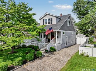 14 Winfield Ct, Norwalk, CT 06855
