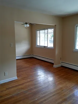 Rented by Sally Raia LLC | media 54
