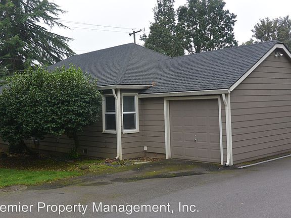 4th image of 3614 E Evergreen Blvd