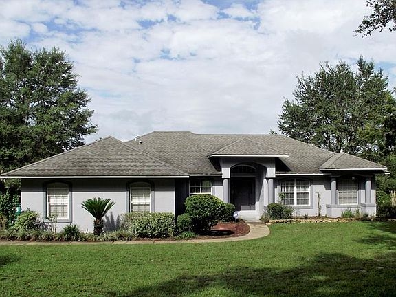 3rd image of 215 Forest Park Ln