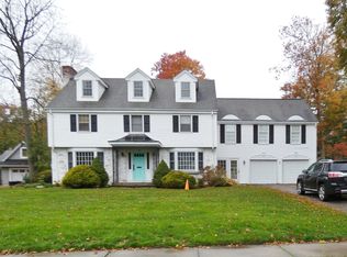 49 Pilgrim Rd, West Hartford, CT 06117