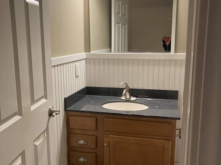 4-6 Sheridan Ave #4A — Photo 10