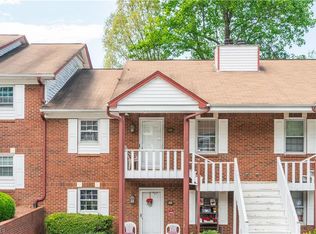 230 Olde Vineyard Ct, Winston Salem, NC 27104