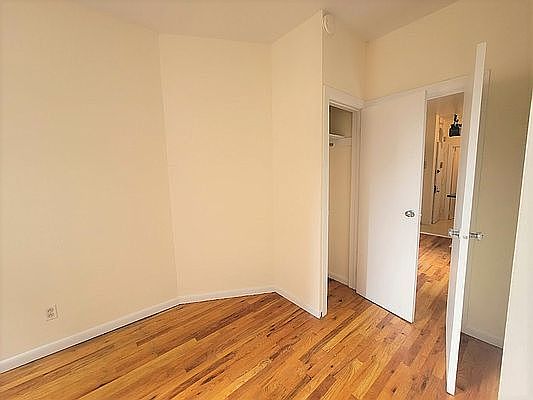 3rd image of 657 10th Ave APT 15