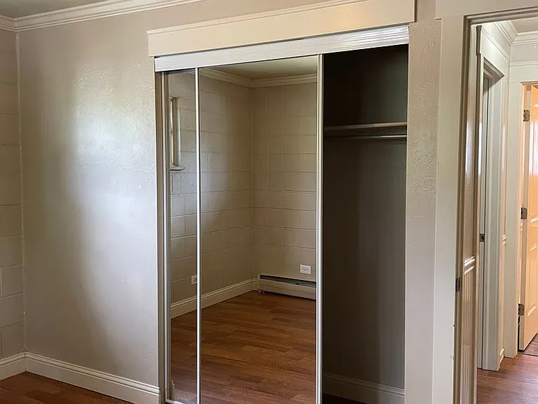 125 E Mrytle Flats — Photo 17
