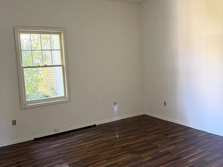 801 S 10th Ave — Photo 14