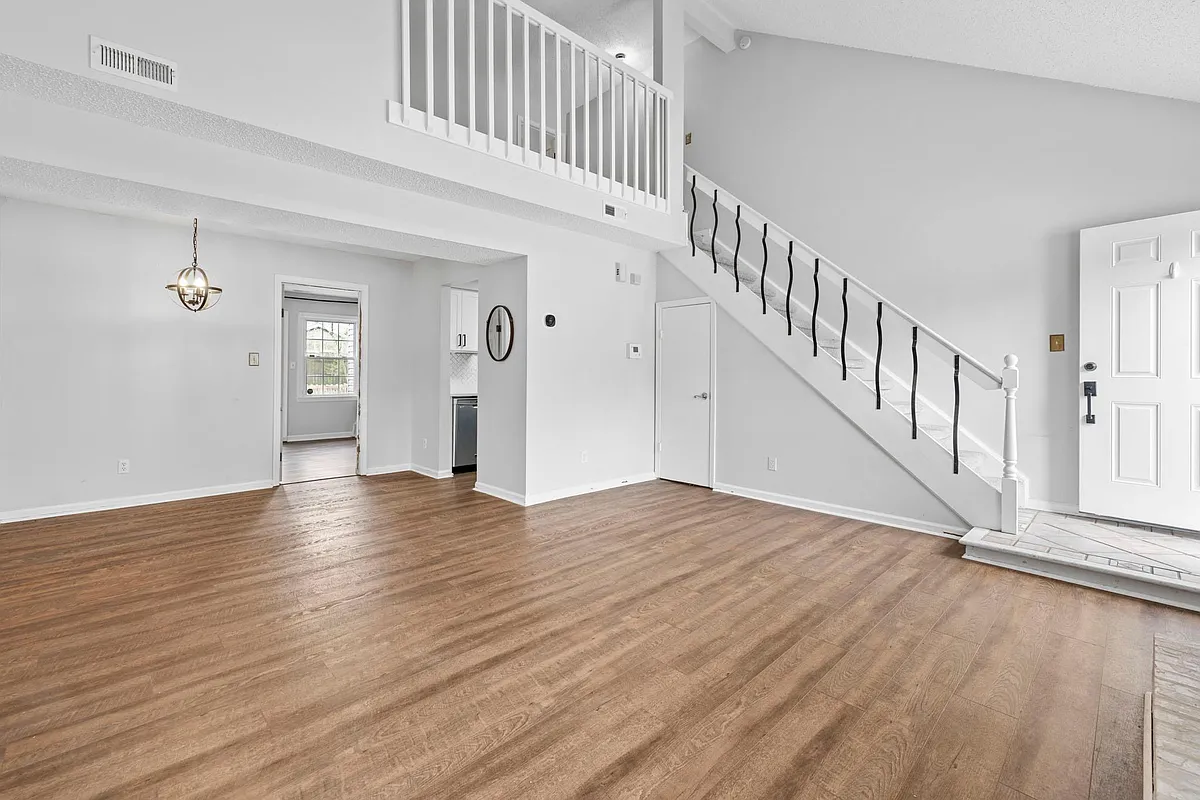 Building Photo - 937 Wildwood Square Ct