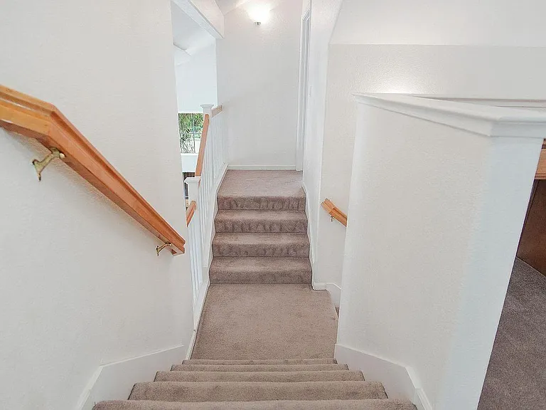 595 Birchwood Rd — Photo 23